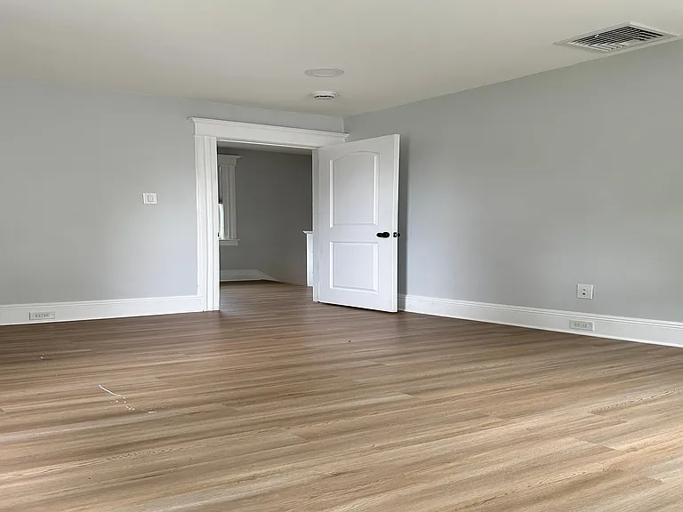 30 Knox Ave — Photo 7