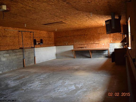 5th image of 406 Kanawha St