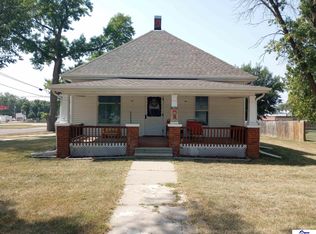 1903 N Grant Ave, York, NE 68467