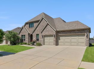 7025 Central Ct, Aubrey, TX 76227