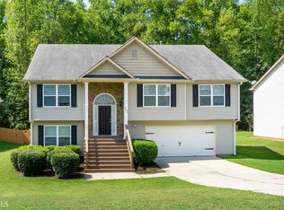 387 Searchlight Dr, Winder, GA 30680