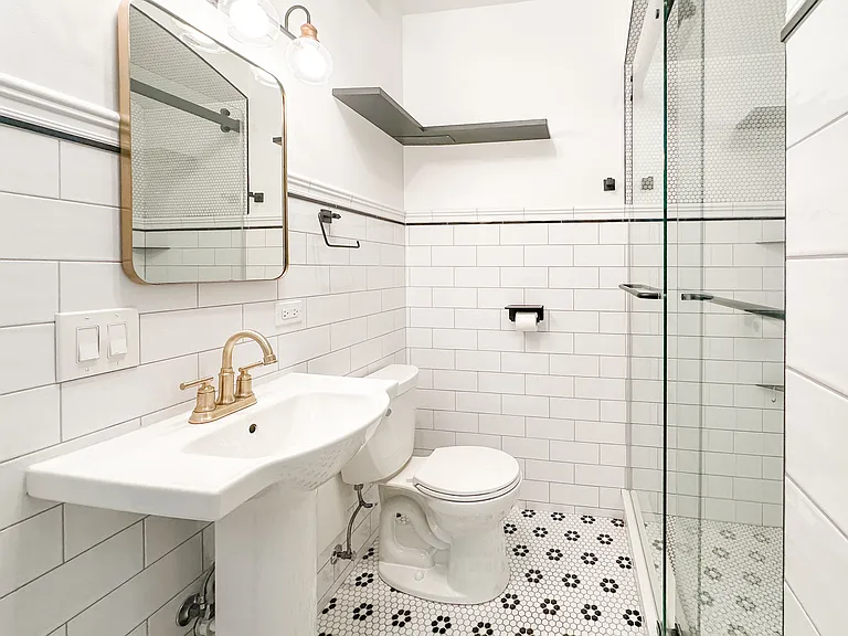 815A Forest Ave #1 — Photo 14