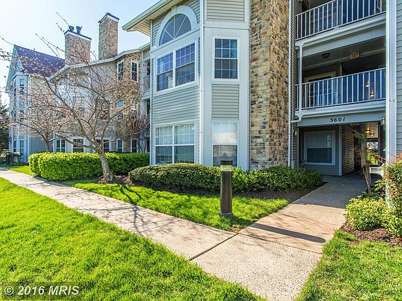 4th image of 5601 Willoughby Newton Dr Unit 28