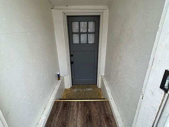 2nd image of 391 2nd Ave SW #A