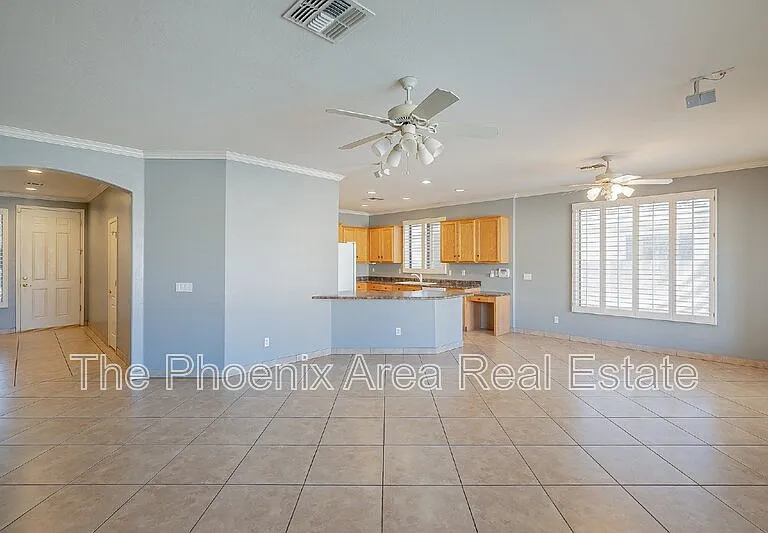 110 W Cardinal Way — Photo 5