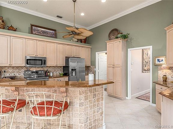 5th image of 1824 SE Killean Ct