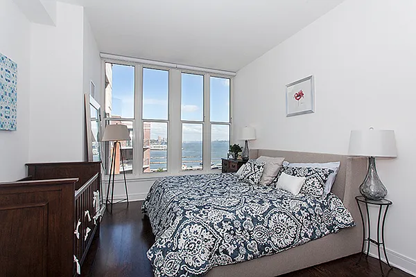 Sold by JCity Realty, LLC | media 14