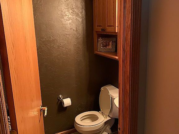 Main Floor Bathroom
