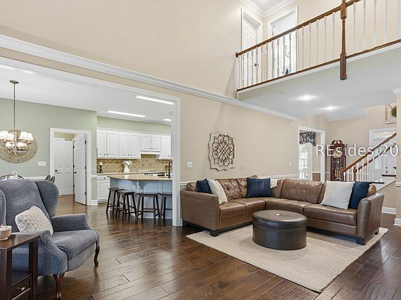 4th image of 129 Cambridge Dr