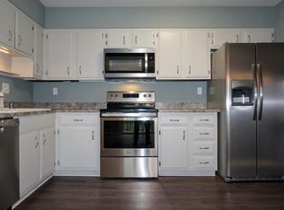 6503 Deep Creek Dr #3-A, Prospect, KY 40059