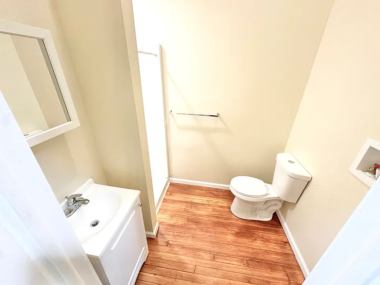 105 Bank St #4A — Photo 4