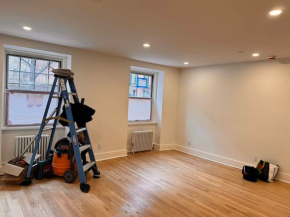 2nd image of 258 Henry St Suite A
