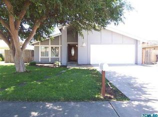 2347 W Sonora Ave, Tulare, CA 93274