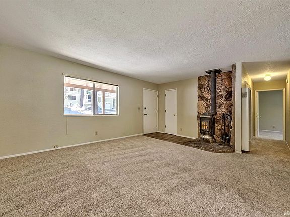 4th image of 1855 Narragansett Cir