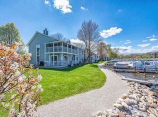 300 Foxwood Dr UNIT 113, Waterford, WI 53185