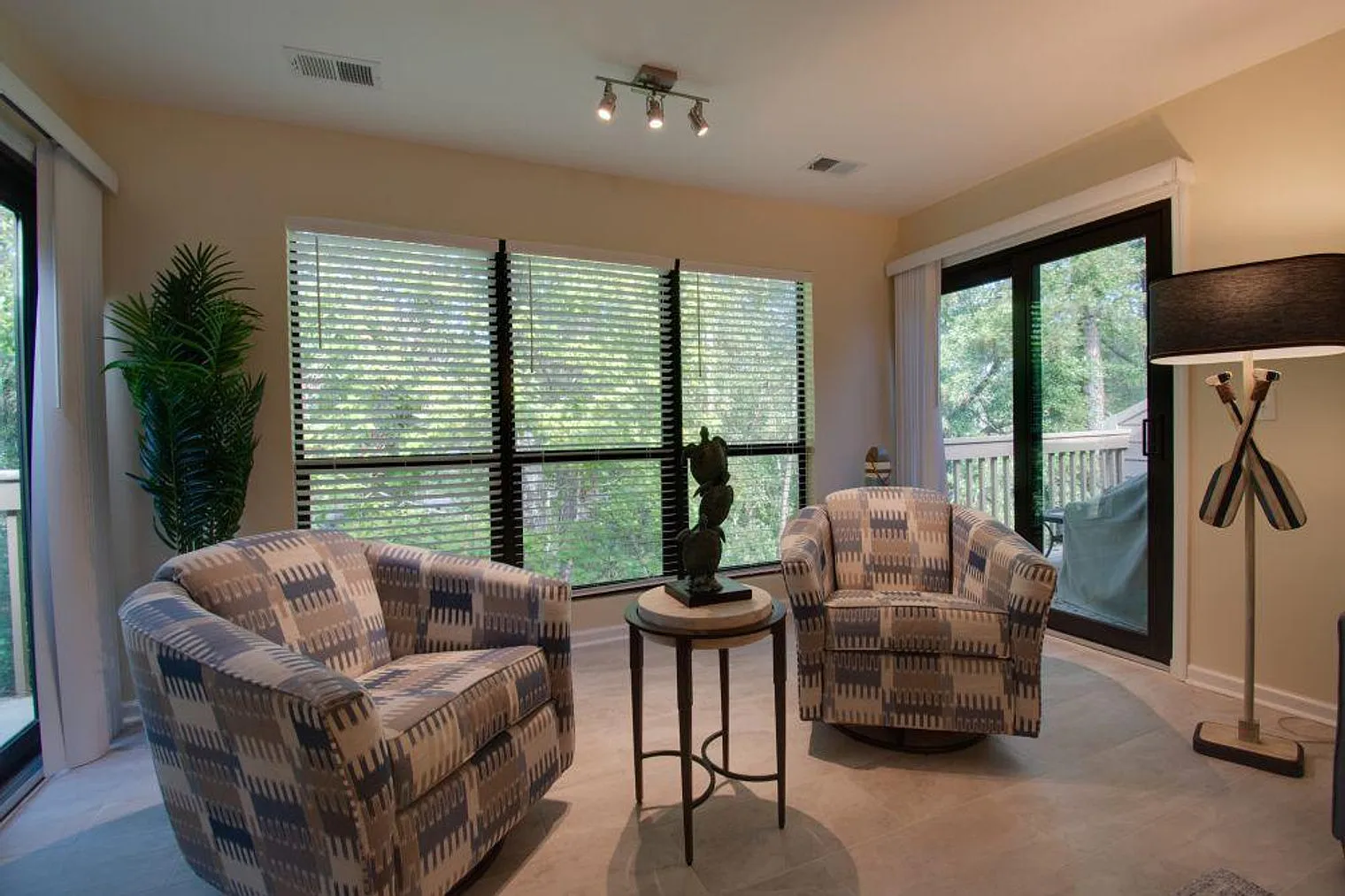2 bed, 3.0 bath, 1248 sqft, $5,835 — Photo 2