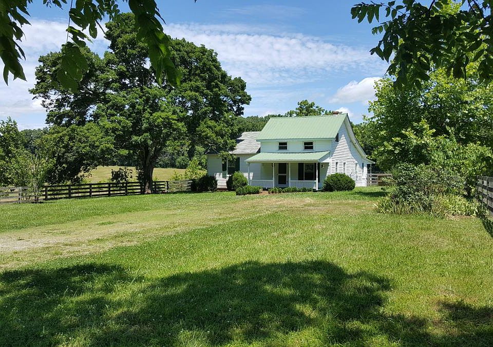 1st image of 2071 Hudson Rd