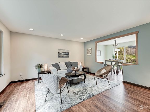 3rd image of 11919 12th Street SE