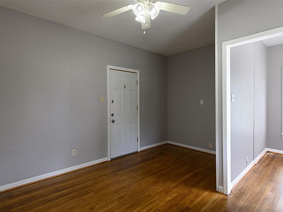2nd image of 4620 Clay St APT B