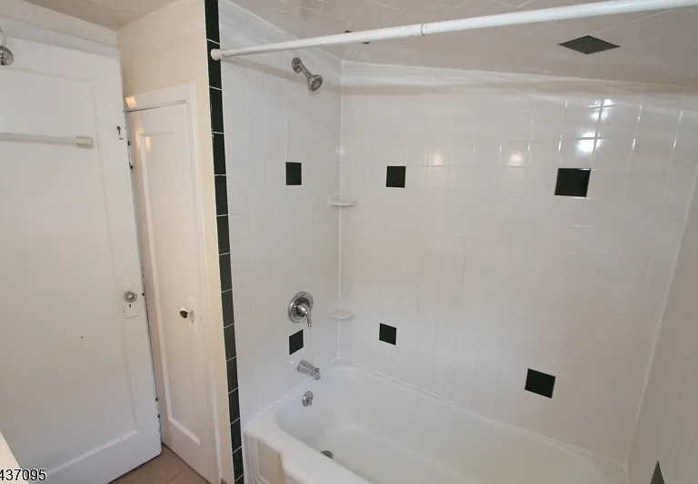 74 Alexandria Ave — Photo 16
