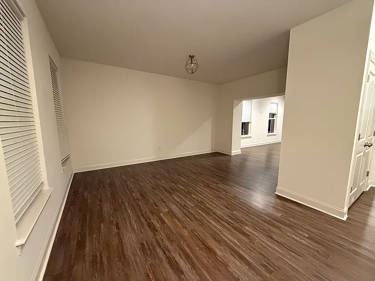 Flex room
