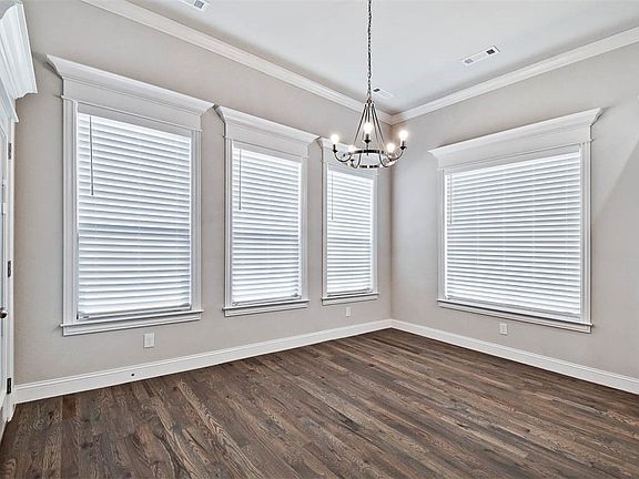 5th image of 1731 Cherrie St