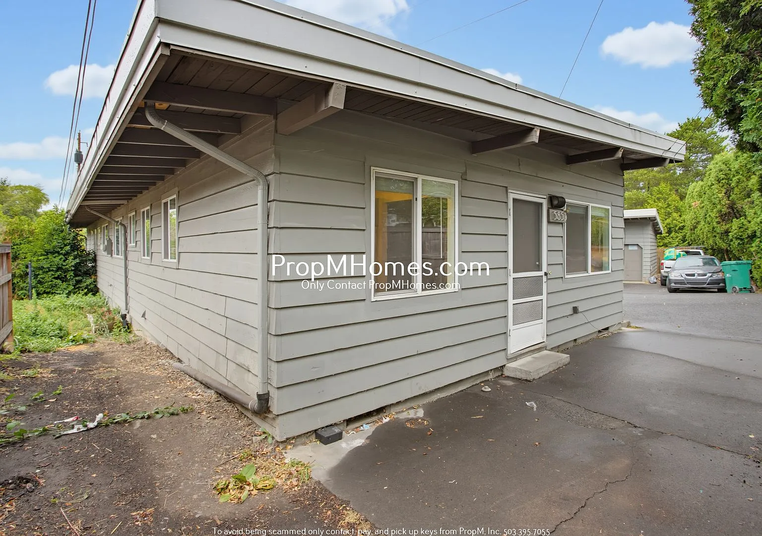Charming Two Bedroom Duplex in SW! — Photo 2