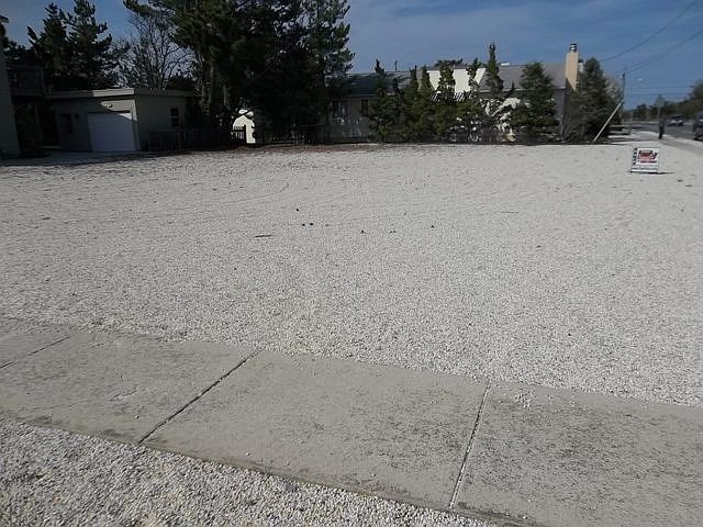 2nd image of 205 54th St