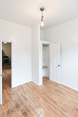 5th image of 429 Humboldt St APT 2R