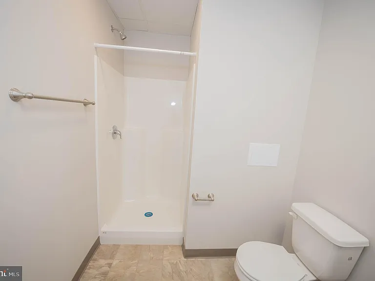 123 Bateman St #4-412A — Photo 38
