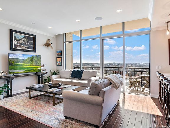 3rd image of 4242 Broadway Street #802