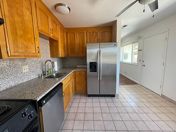 4th image of 611 Bolton Ct #85g69d2kg
