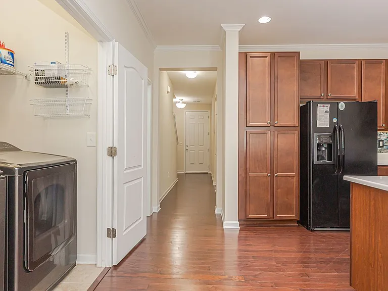 1845 Culbertson Ave — Photo 15