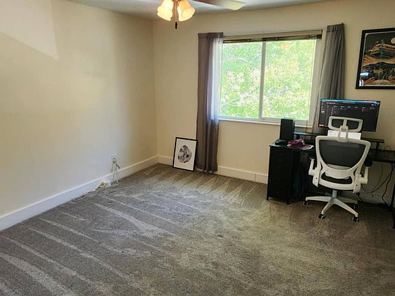 4th image of 3075 E Stratton Dr