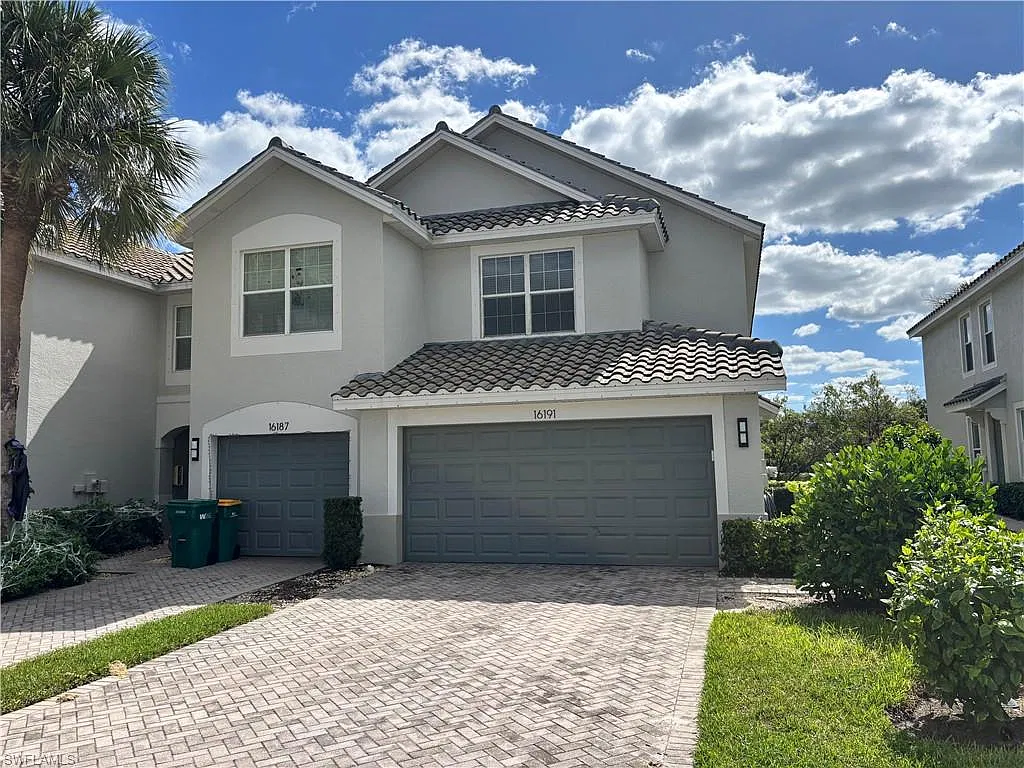3 bed, 2.5 bath, 1715 sqft, $2,800 — Photo 1