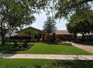 1041 NW 94th Ave, Plantation, FL 33322