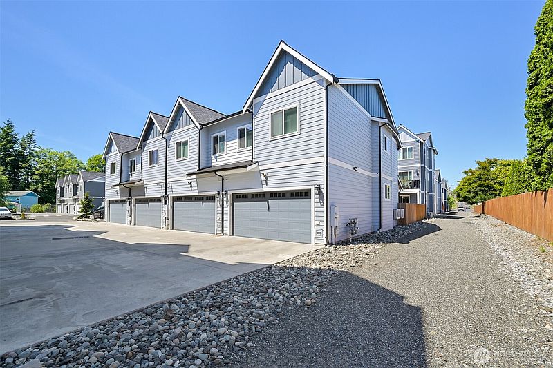 3rd image of 5686 Sunstone Place #102