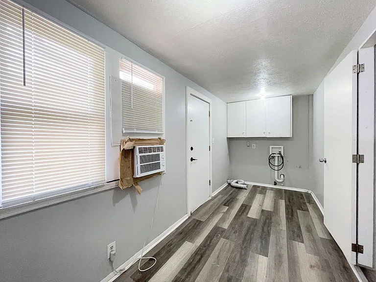 627 E 5th Ave — Photo 12