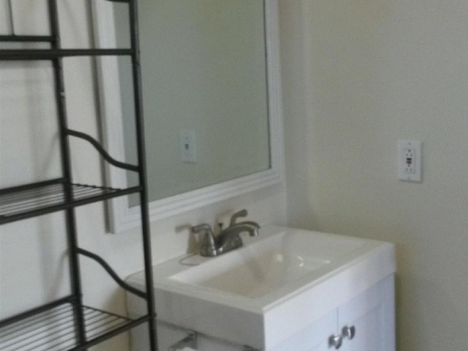 2nd image of 1505 Mount Pleasant Dr