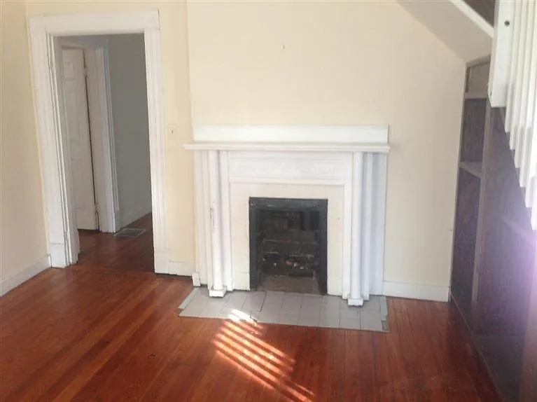 258 Kentucky Ave - 1 — Photo 3