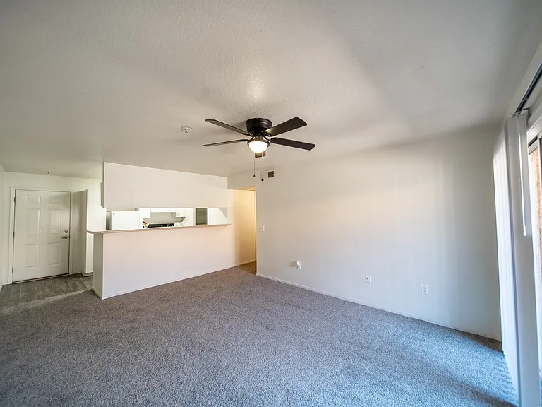 Kachina Springs Apartments — Photo 15