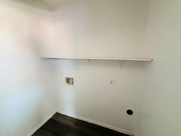 9201 Clarewood Dr #129 — Photo 11