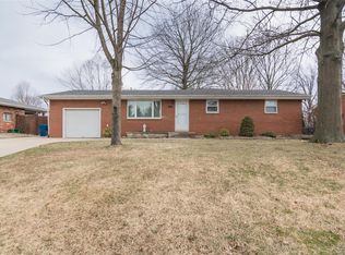 507 Courtesy Ln, Bethalto, IL 62010