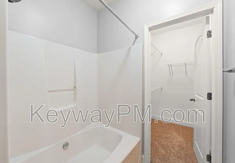 366 Bowen Fls — Photo 15