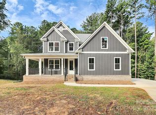 4315 Palm Dr, Denver, NC 28037