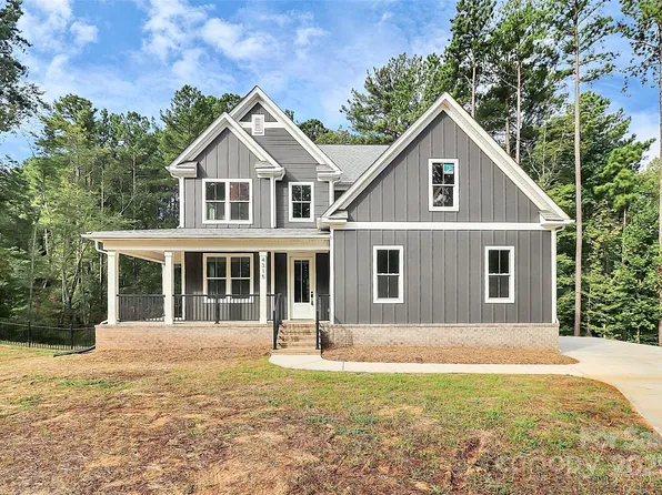 4315 Palm Dr, Denver, NC 28037