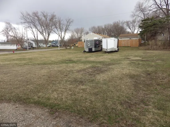 1310 Highway 12 E, Willmar, MN 56201