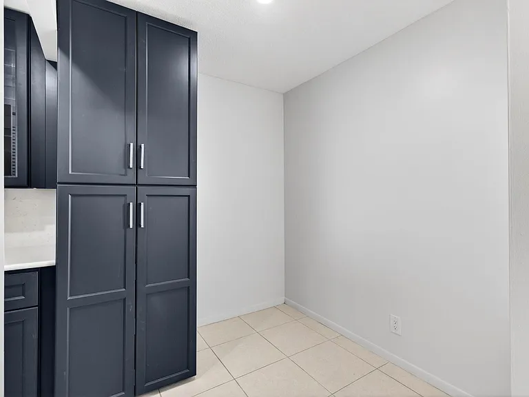12 Royal Palm Way #501 — Photo 19