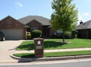 2000 Aurora Dr, Edmond, OK 73013