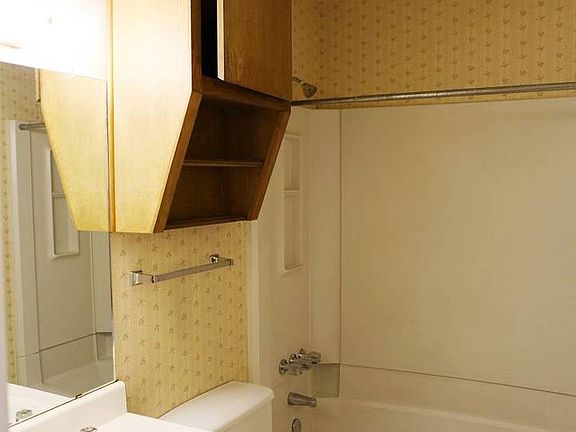5th image of 1214 Baylor Ave #1-216